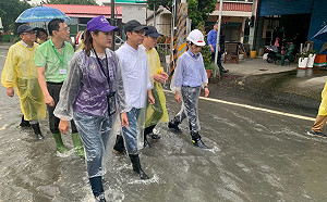 雨彈炸高雄  陳其邁下令市府豪雨應變中心提升為二級開設