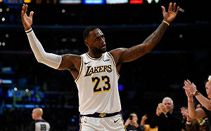 NBA／詹皇關鍵壓軸發言　改口不堅持罷賽