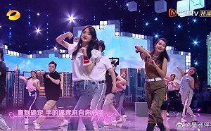 模仿蔡依林《說愛你》MV！李冰冰逆齡身材完勝小14歲趙麗穎