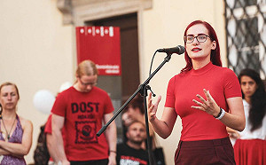 王毅揚言「付出沉重代價」 歐洲議員致函籲歐盟力挺捷克與台灣