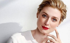 十頭身＋古典神顏！《天能》女主角身高190cm　諾蘭導演一度拒用