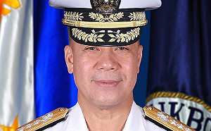 不滿杜特地讓中資控制馬尼拉灣  菲律賓海軍首長公開反對遷基地