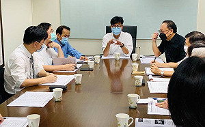 上班尖峰施工道路塞爆 陳其邁嚴厲要求1999檢討