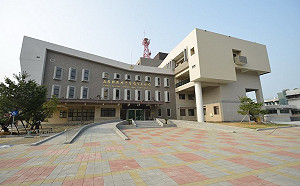 「爸爸是警察」高中性侵案風波未止 傳巴哈姆特拒刪文遭南投縣府開罰