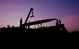 又一亮劍！解放軍夜間模擬試射東風11飛彈