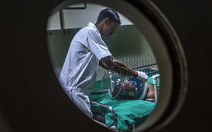 印度疫情多嚴重？ 國會開幕 25議員測出武漢肺炎