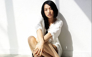 沒遺照低調出殯！50親友獻花送蘆名星最後一程