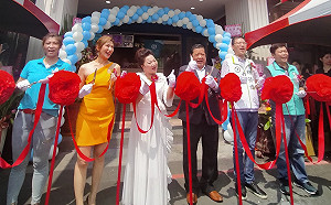 台劇女王連靜雯跨足茶飲界  白冰冰站台推薦「冰滴茶」