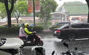 週日氣溫像初秋！迎風面雨彈報到 北台灣高溫降6度