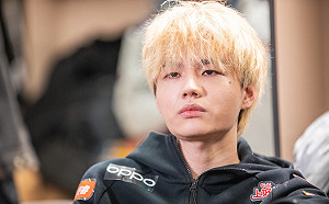 《英雄聯盟》公開處刑！Crisp被酒吧大螢幕點名「他在這」極度尷尬