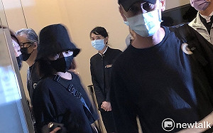 峮峮忍痛上工？！面對小鬼驟逝 經紀人：還在跟客戶協調中