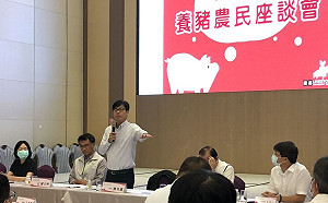 與高雄豬農座談安撫人心  陳其邁：優先加碼推出3項獨家方案