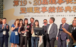 台北市長熱門人選同場活動 陳時中黃珊珊PK唱歌