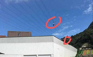 工作人員卡高空索道倒掛30公尺  等不到救援力竭墜谷亡