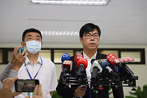 藍議員轟濫發「國產豬肉」貼紙  陳其邁：後續會不斷進行抽驗與查核