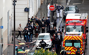 法國「查理週刊」舊址驚傳持刀攻擊 4人輕重傷凶嫌被捕