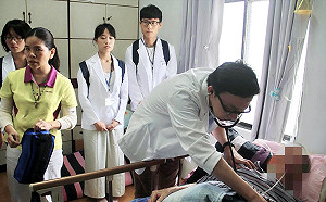 從1 家醫院增至10家！公費醫學生「行醫醫定行」熱血計劃升級