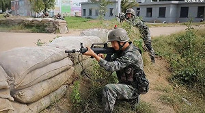 共軍4海域同時軍演 央視曝攻台先鋒巷戰演練「紅軍成功殲滅藍軍」