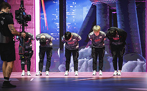 英雄聯盟世界賽》池魚之殃！LGD淘寶客服被噴到麻痺