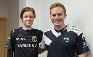 英雄聯盟世界賽》英雄惜英雄！LGC打野Babip秀與TL Broxah合影