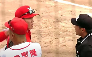 中職／味全龍葉君璋爆氣怒擲碼表　遭禁賽2場罰款2萬元(影)