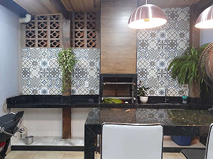 飼主分享愛貓照　牠超強隱身術根本和背景融為一體！