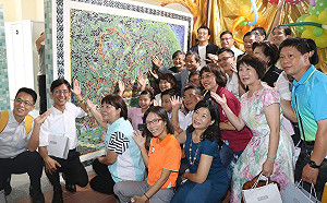 向藝術大師致敬  嘉市大同國小把廁所變美術館