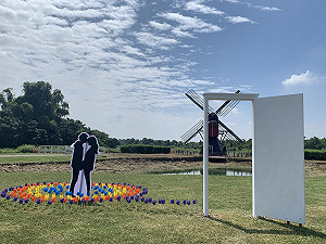 約會、玩水、拍美照！台南荷蘭村譜出異國風戀曲