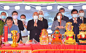 遭譏「最會借錢」蘇揆：國民黨失憶 忘了執政8年負債最多