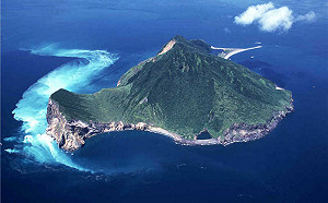 受昌鴻颱風外圍環流影響 龜山島今封島一天