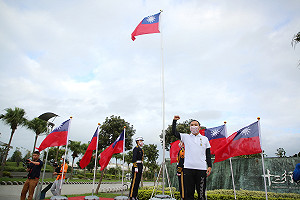新北熱血鐵馬行迎國慶   侯友宜勉團隊齊心拚市政