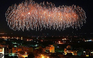 國慶煙火擠爆40萬人！他怒批「現場一亂象」：到底搞啥鬼