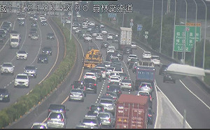 國慶收假日車潮湧現！  國道部分路段車速低於40  恐一路塞到晚上8點