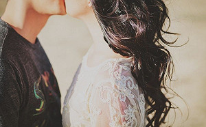 單純女初戀成「第三者」？男1要求曝光　眾分析悲慘結局