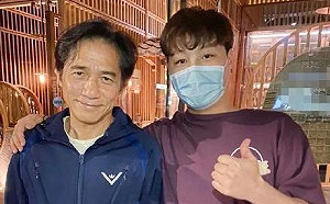 歲月是一把殺「神」刀！昔日男神梁朝偉驚現「老態」