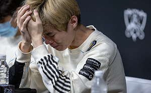 英雄聯盟世界賽》淚灑賽場！Deft：今年是非常失望的一年