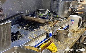 流亡港人在台餐廳「保護傘」遭潑糞 北市府：柯已要求警察全力查辦