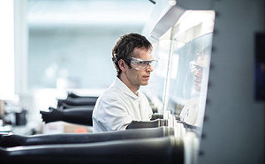 驚！英國藥廠武肺疫苗試驗 巴西1名28歲青年死亡