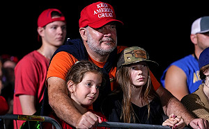 (影)帶你看搖擺州眾志成城!  川普發檄文:大敗瞌睡喬  抽乾華爾街沼澤