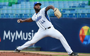 中職／新莊悍獅天王山戰役 因雨延至明天補賽