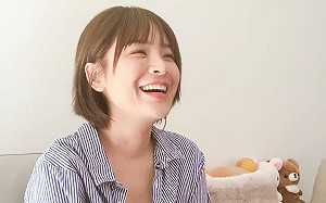 廣告小妹沒收到傳票駁遭通緝！陳沂狠酸：入境抓起來