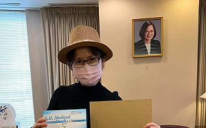 收到立院同仁寄來的防疫物資 蕭美琴直呼：你們的愛心來得正是時候！