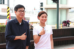 高雄跨百光年討論度高 戴資穎招手邀民眾遊打狗