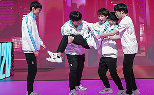 英雄聯盟世界賽》扳倒歐洲魔王！韓國勁旅DWG晉級總決賽