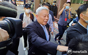 快訊》中天換照7比0遭否決 NCC下午2時開記者會