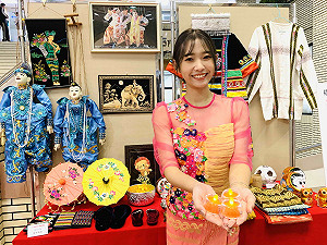 2020緬甸光明點燈節 10／31民族服裝踩街秀在中和華新街登場