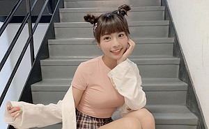 你覺得瘦嗎？峮峮曬照引好友不捨：太瘦了多吃點