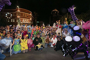 夜光舞蹈和馬戲團炫技！新竹萬聖節遊行10/31與小朋友一起搗蛋