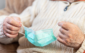 武漢肺炎》太驚人！英研究：染病腦部受損  認知嚴重退化10年