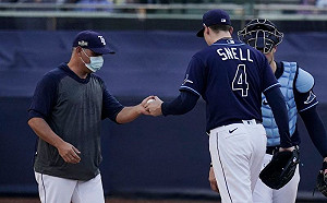 MLB／提前換下Snell導致丟冠　光芒教頭說明當下決策原因